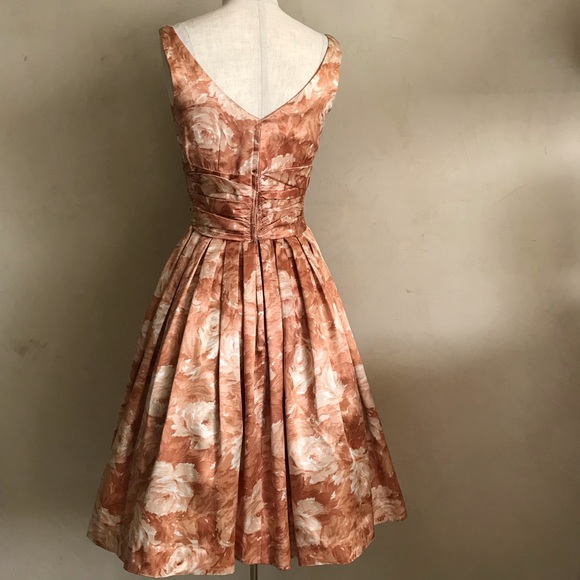 Authentic 1950s Swing Dress - Picture 3 of 8